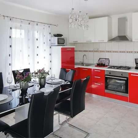 House Lucia * Brstanovo