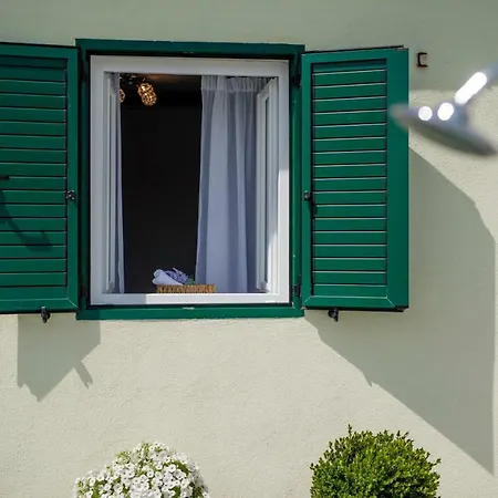 House Lucia Brstanovo