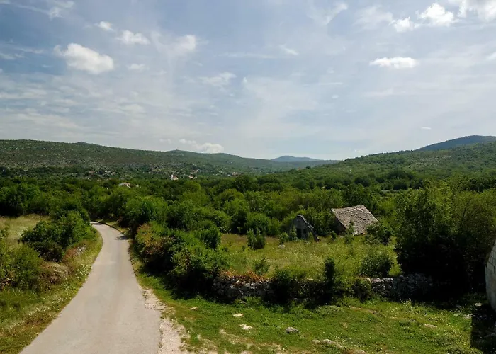 House Lucia Holiday home Brstanovo